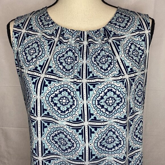 BCBG MaxAzria Tank Top Blouse Keyhole Back Medium Blues White - Picture 2 of 8